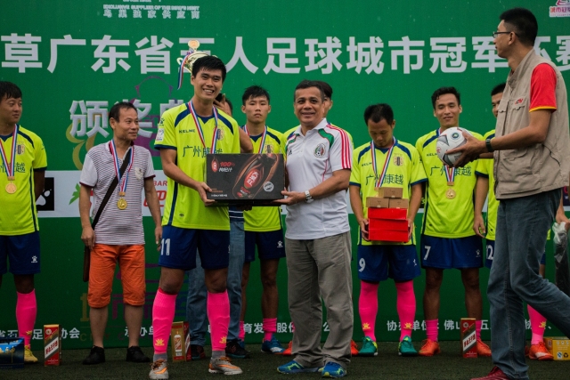 阿斯：皇马主席候选人里克尔梅再谈罗德里，但球员只专注于世界杯